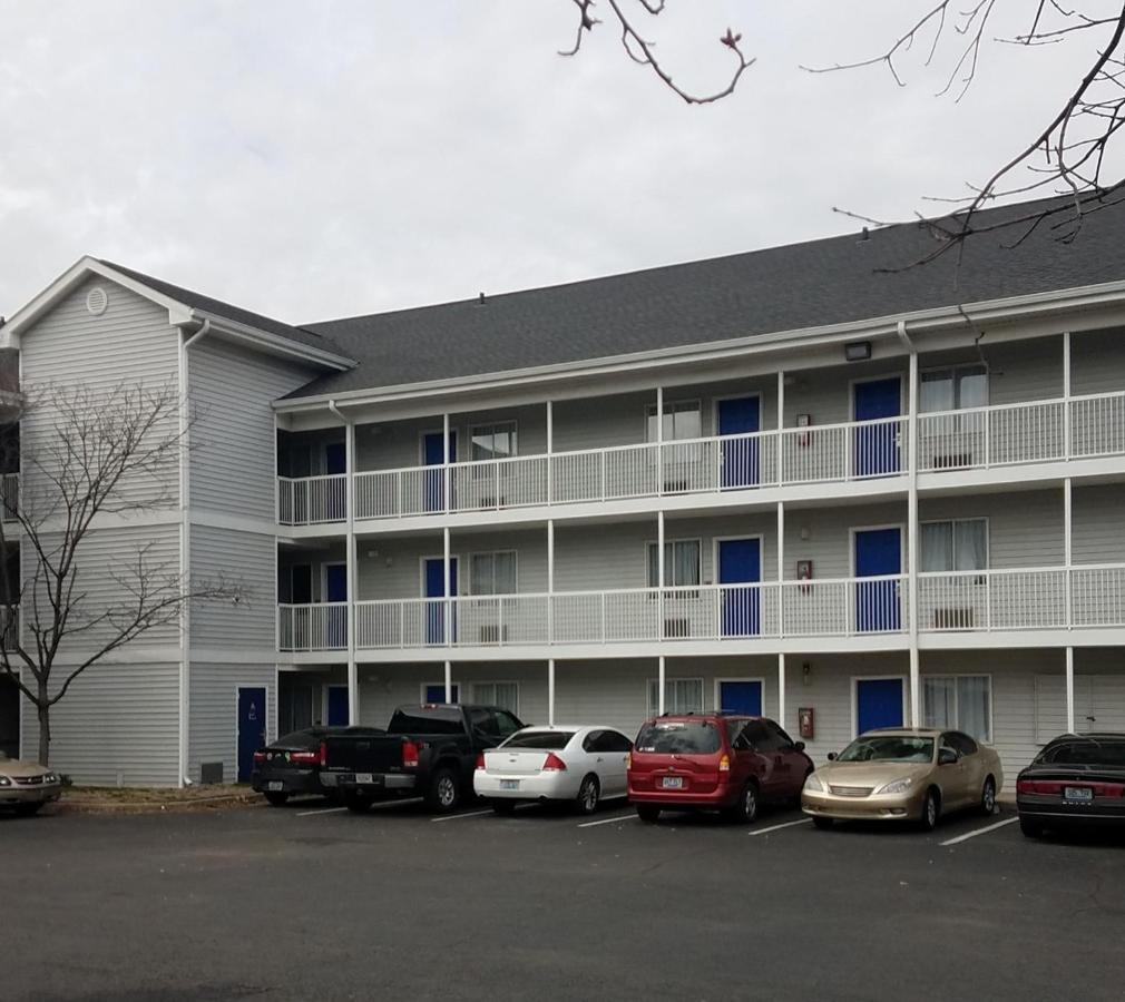 Intown Suites Extended Stay Louisville Ky - Airport מראה חיצוני תמונה